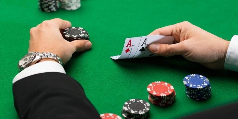 Mẹo rút bài xì dách tránh bị bù khi chơi